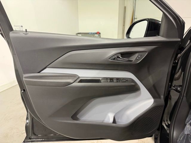 New 2027 Chevrolet Bolt LT FWD image 10