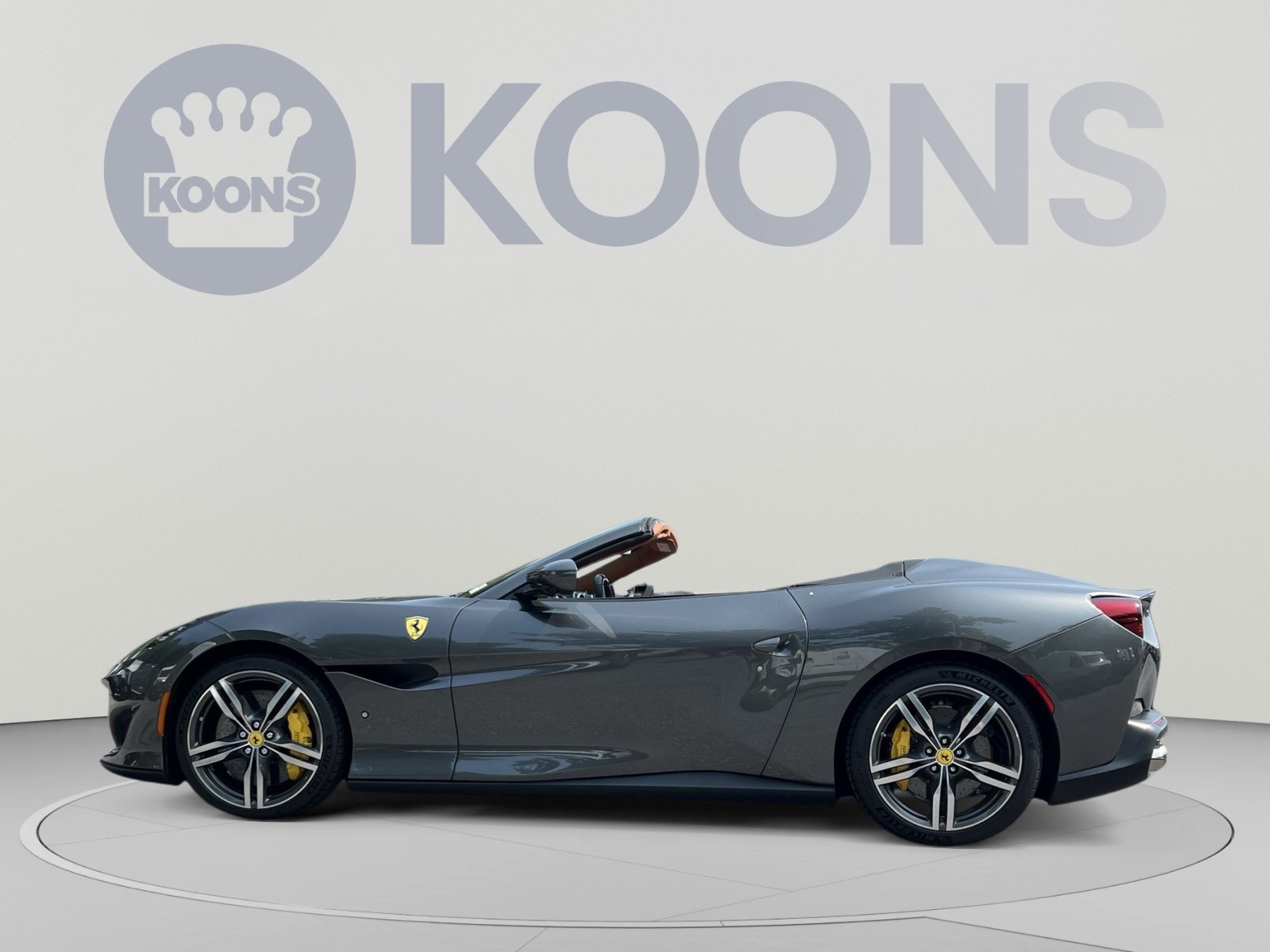 Used 2020 Ferrari Portofino RWD image 7