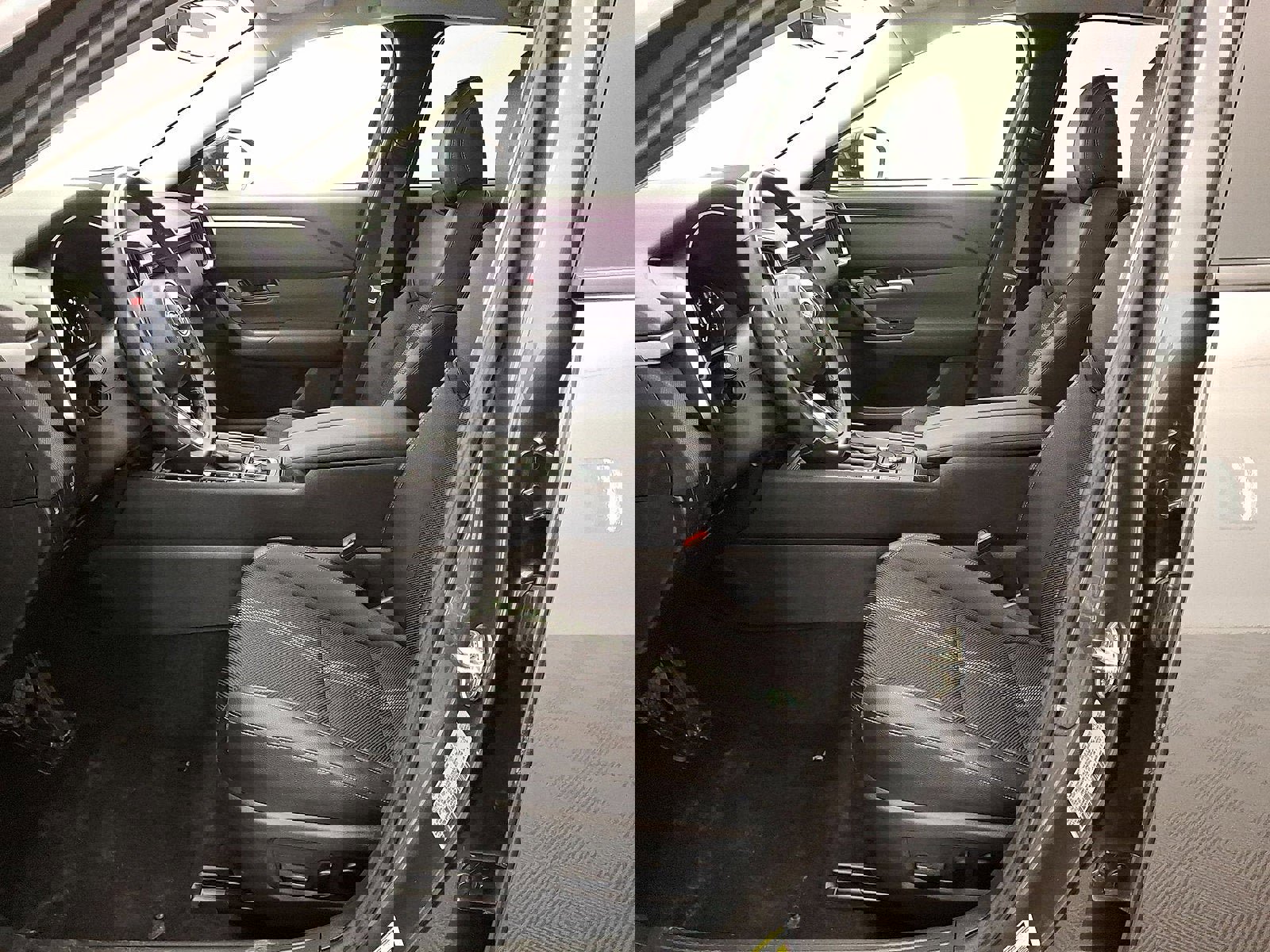 Used 2025 MAZDA CX-50 AWD 2.5 S w/ Preferred Package image 11