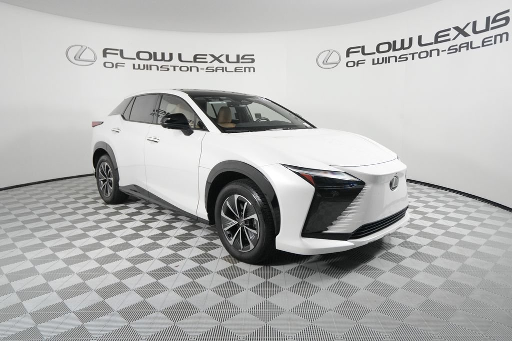 Certified 2025 Lexus RZ 300e w/ Accessory Package (2T) FWD image 3