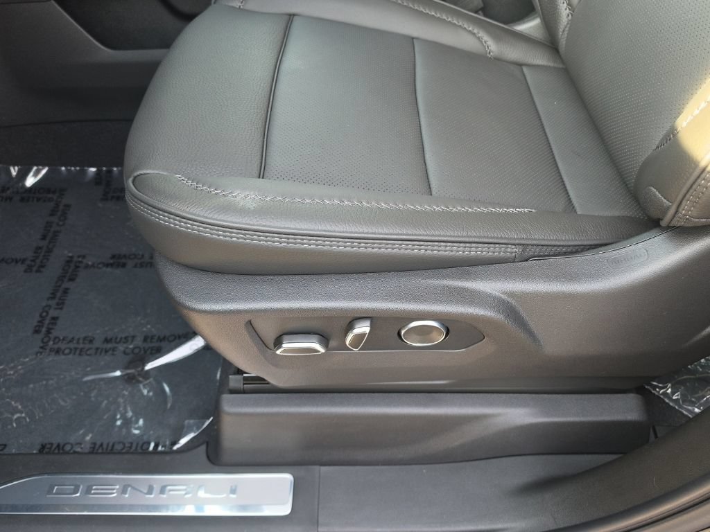New 2026 GMC Sierra 1500 Denali AWD/4WD image 13