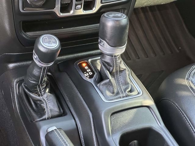 Used 2023 Jeep Wrangler Unlimited Sahara w/ Cold Weather Group image 24