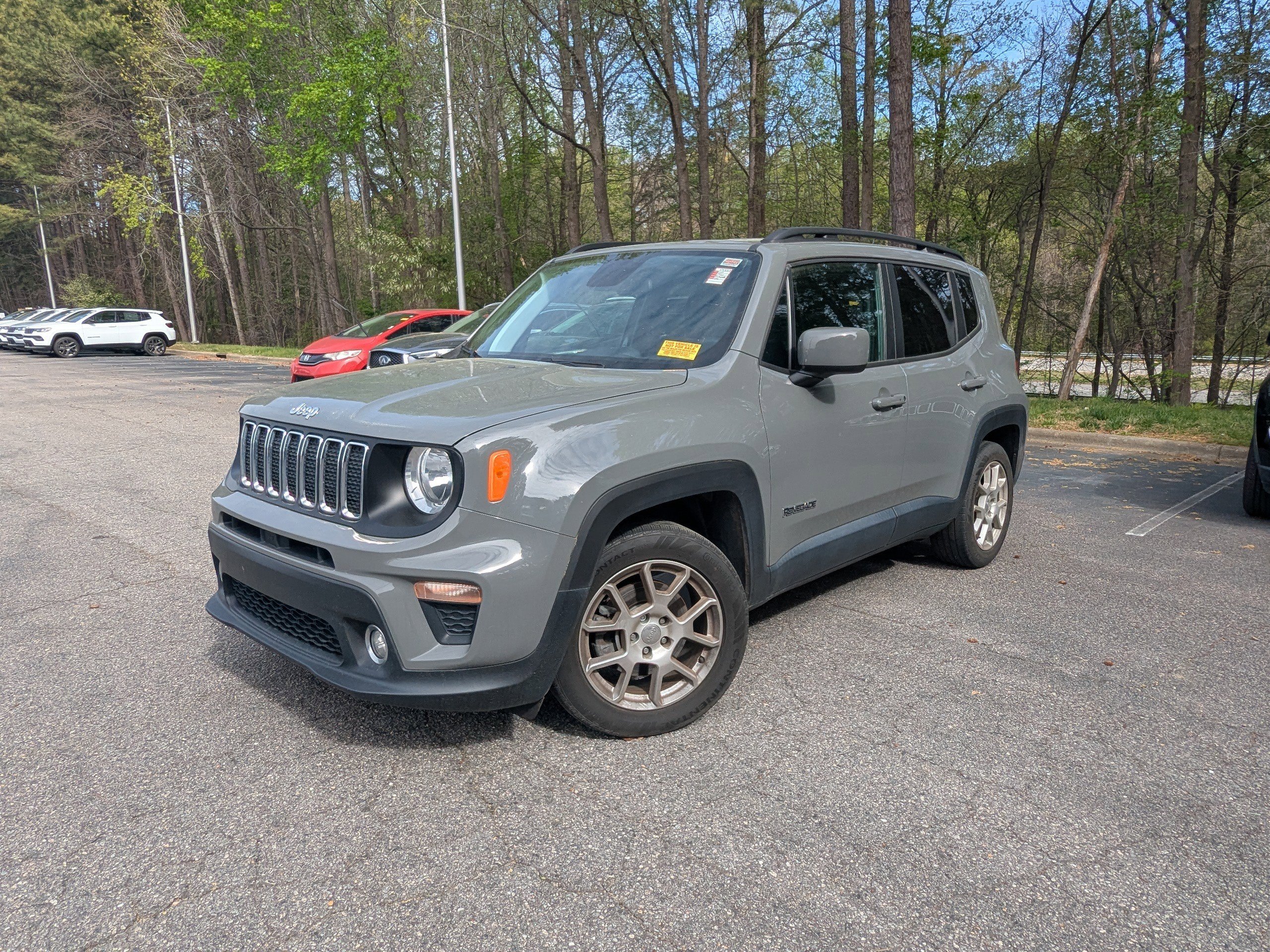 Used 2019 Jeep Renegade Latitude image 1