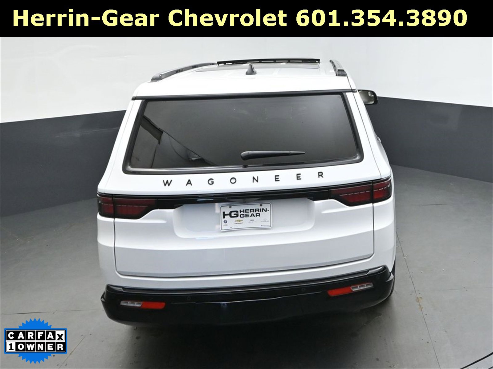 Used 2024 Jeep Wagoneer L Series II image 36