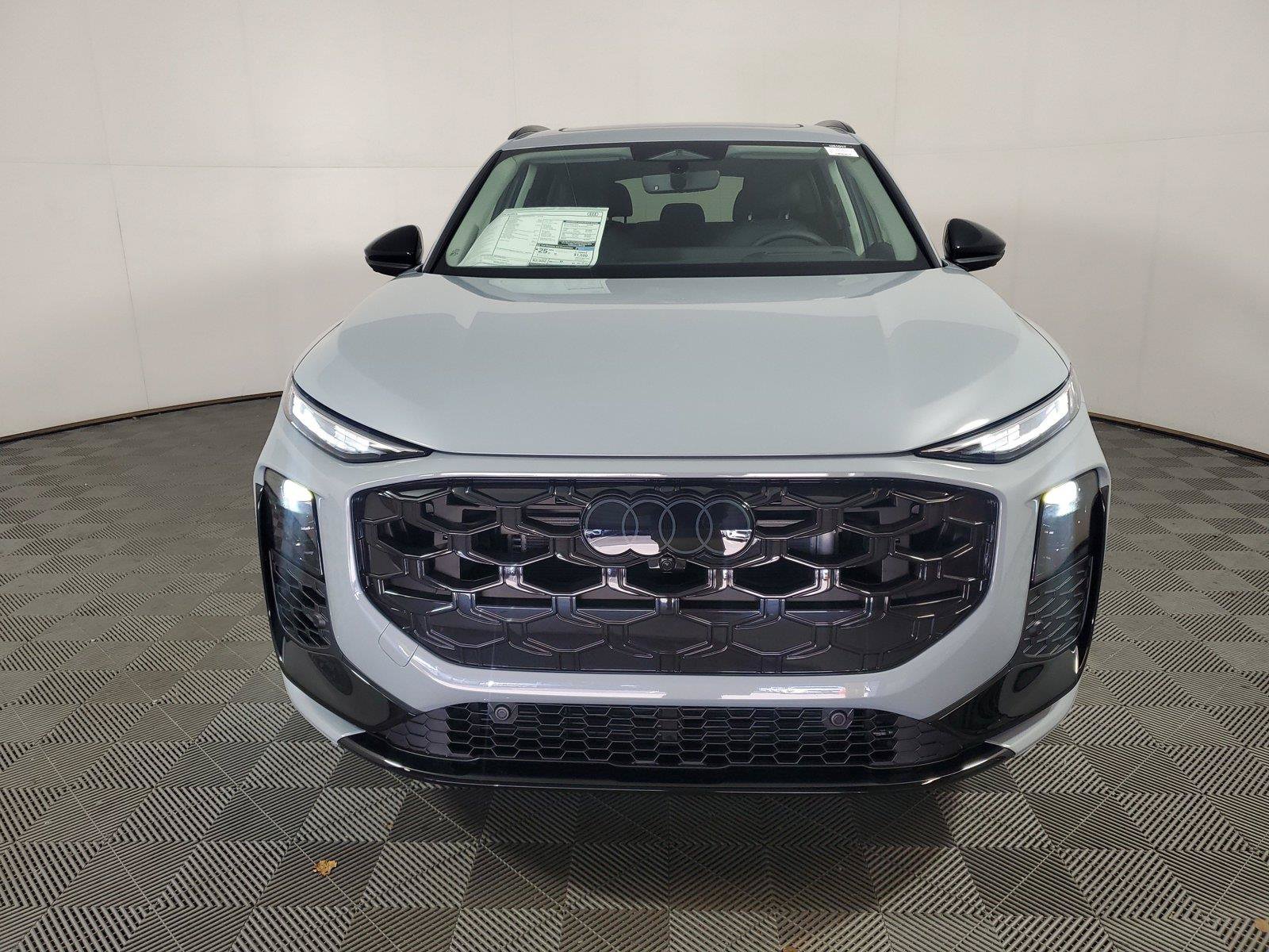 New 2026 Audi Q3 quattro 2.0T AWD/4WD image 2
