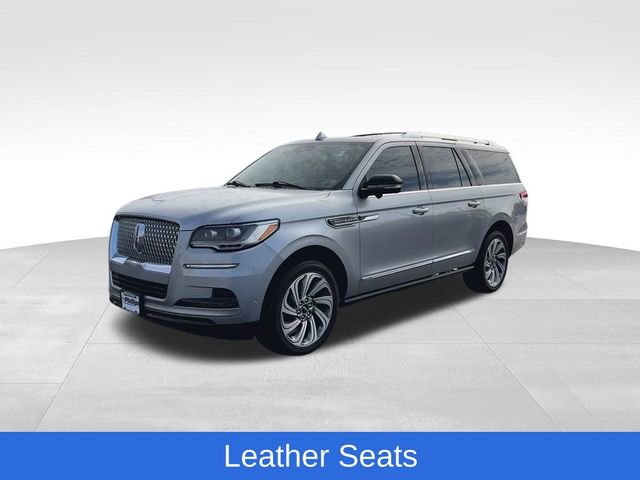 Used 2023 Lincoln Navigator L Reserve image 4