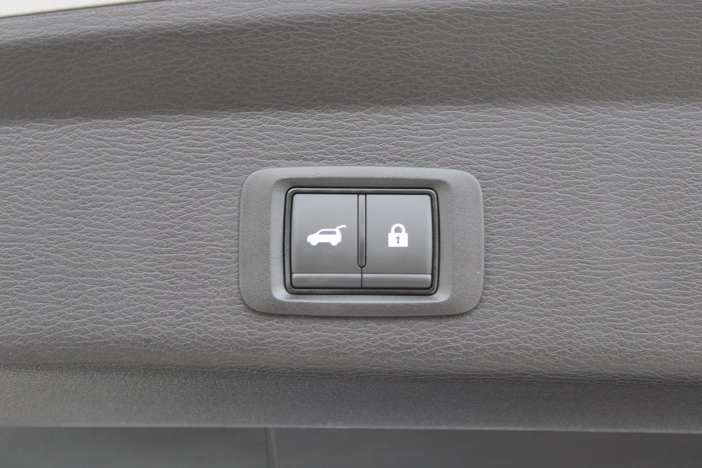 Used 2025 Mitsubishi Outlander SE image 31