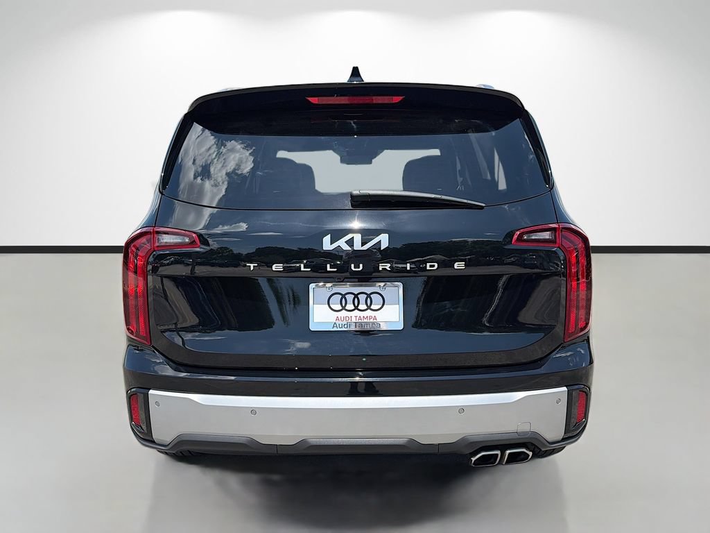 Certified 2024 Kia Telluride S FWD image 4