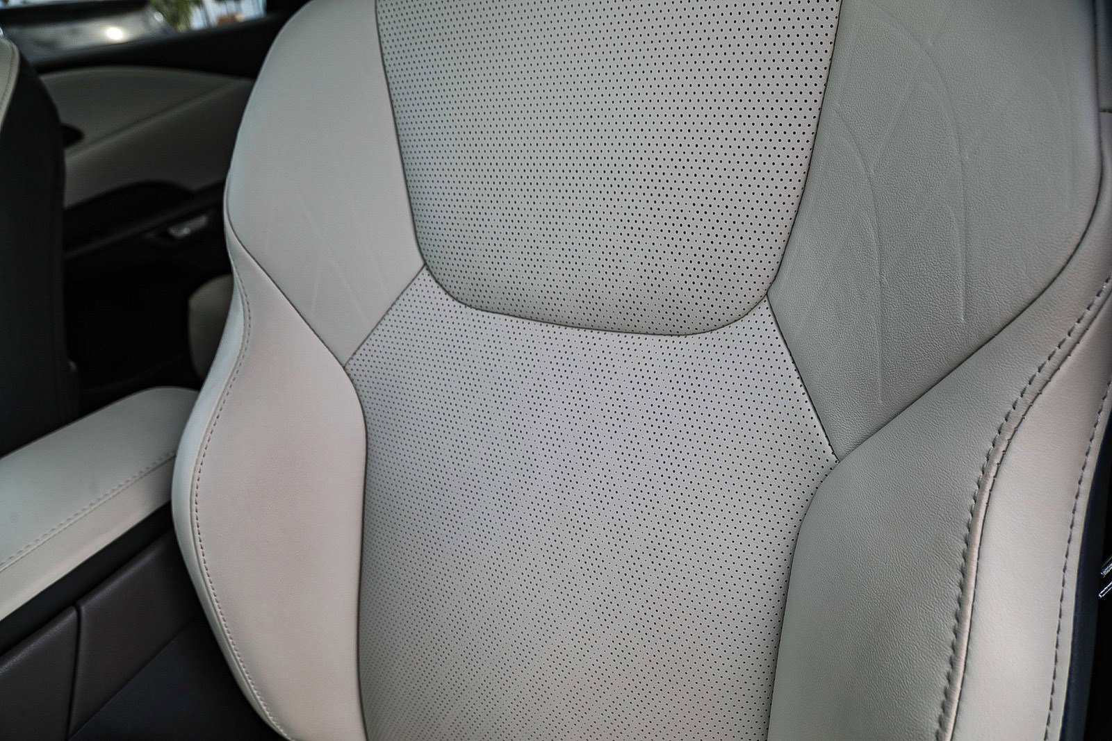 Used 2023 Lexus RX 350 Premium Plus w/ Cold Area Package FWD image 24