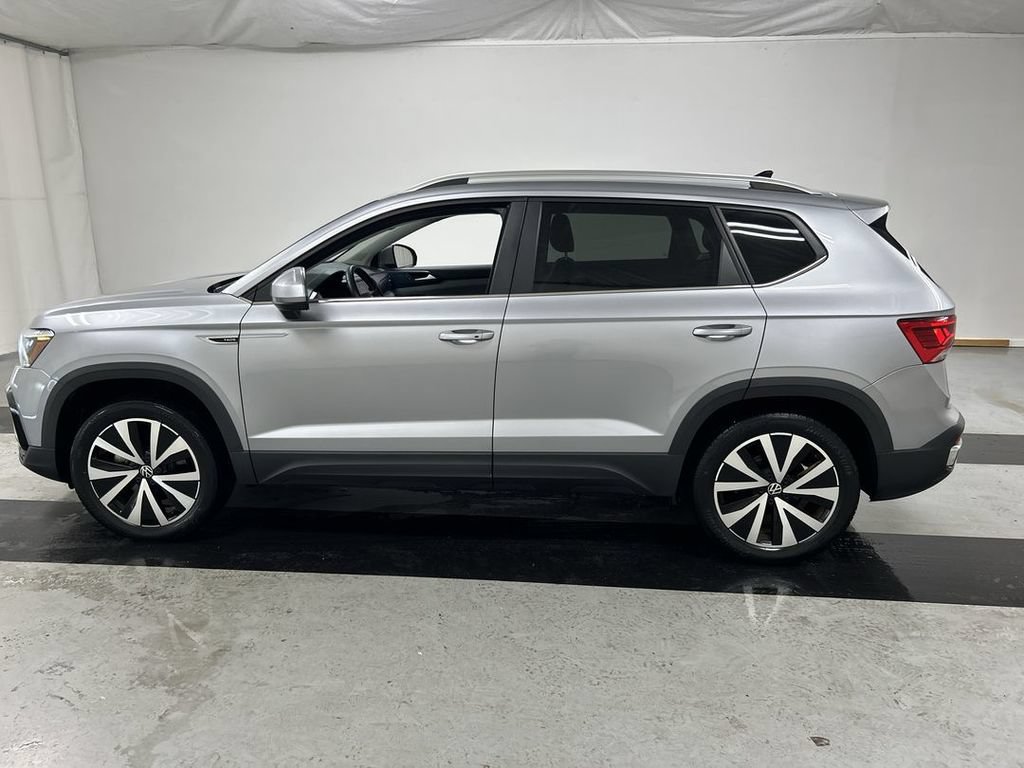 Certified 2023 Volkswagen Taos SE AWD/4WD image 6