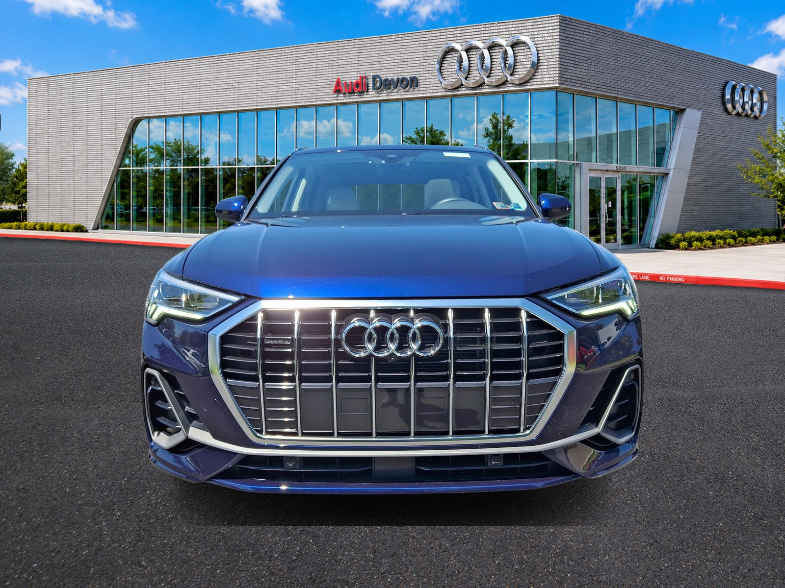 Certified 2022 Audi Q3 2.0T Premium Plus AWD/4WD image 2