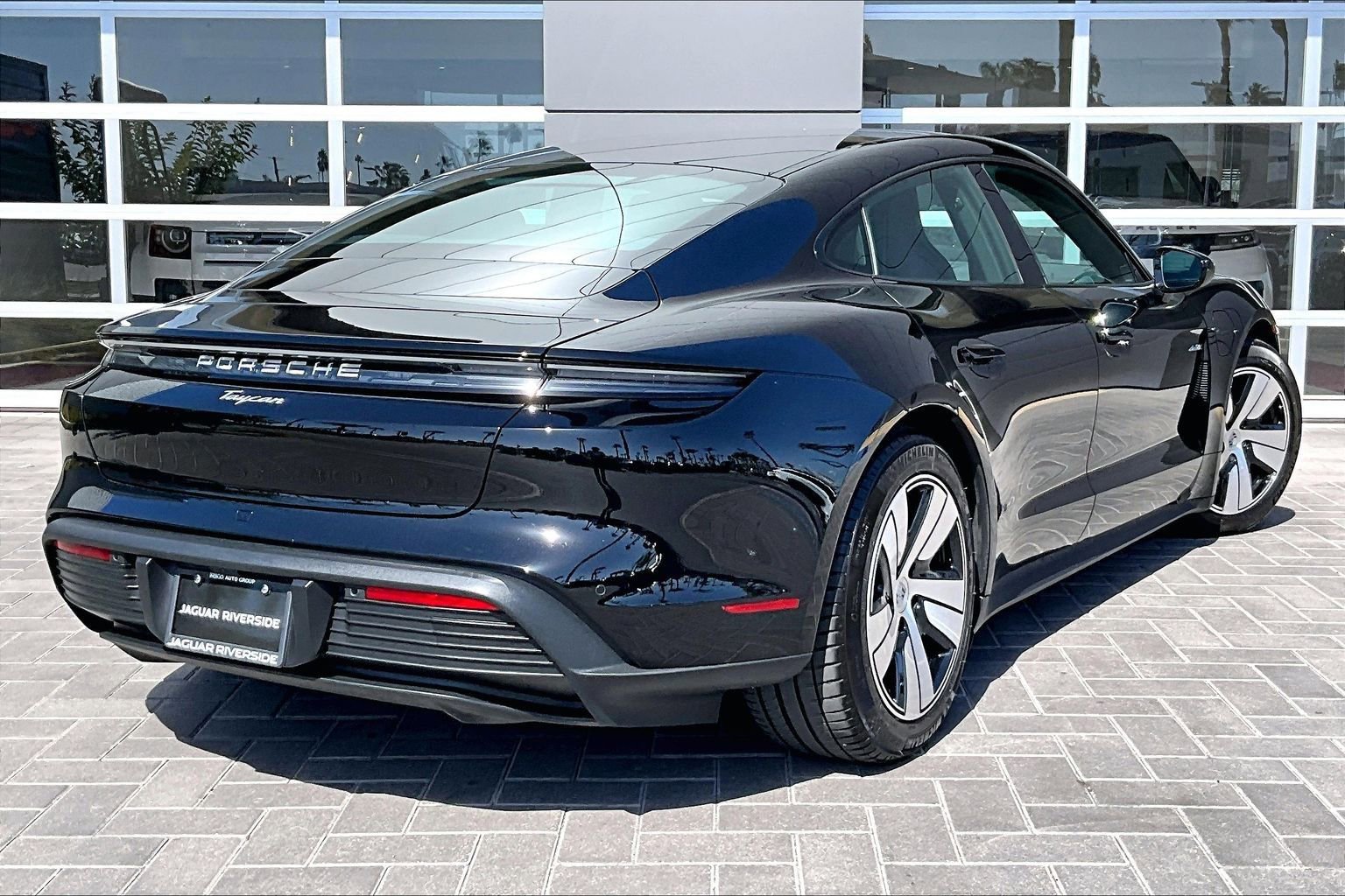 Used 2025 Porsche Taycan RWD image 13
