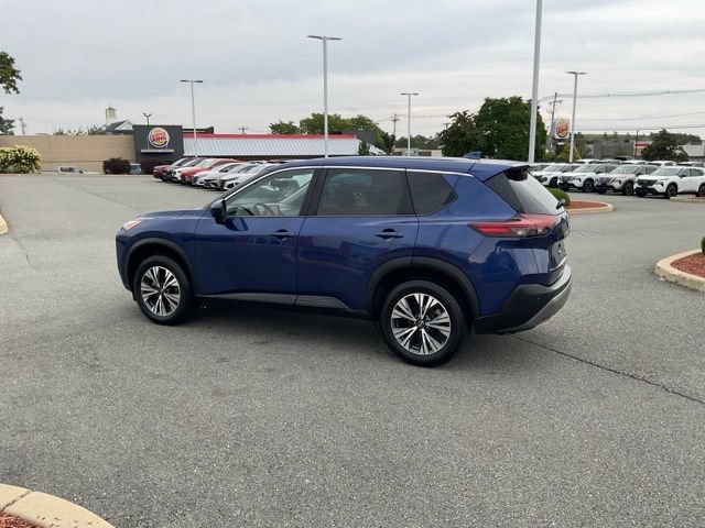 Used 2023 Nissan Rogue SV AWD/4WD image 4