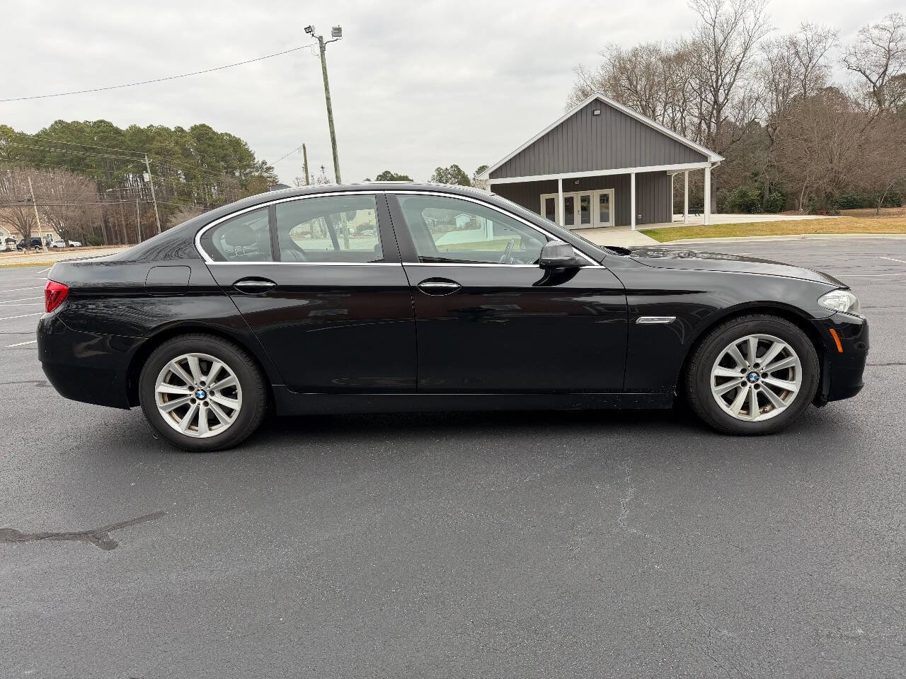 Used 2016 BMW 528i xDrive Sedan AWD/4WD image 9