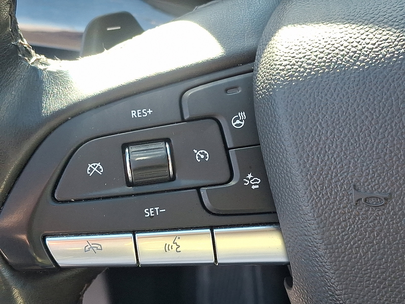 Certified 2021 Cadillac XT4 Premium Luxury w/ Cold Weather Package image 19