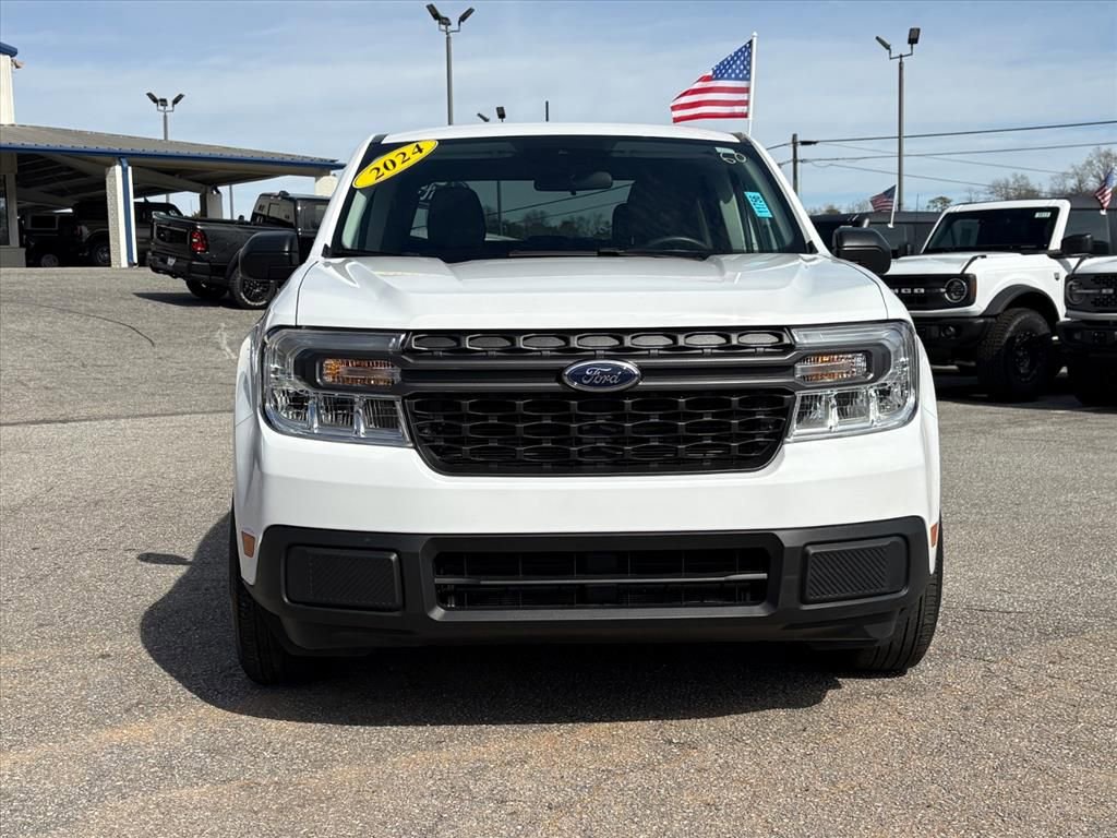 Used 2024 Ford Maverick XLT image 2