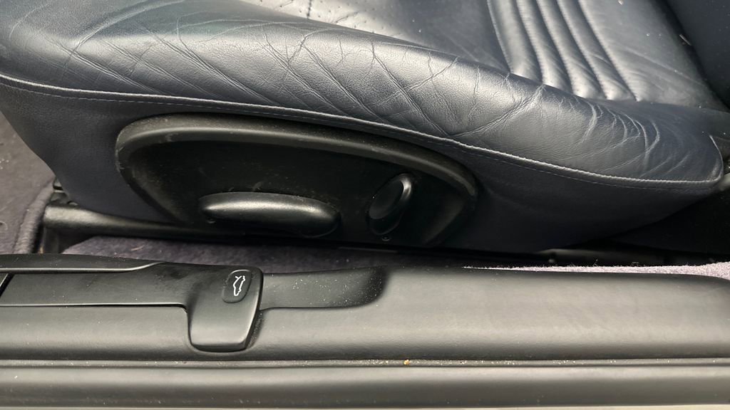 Used 2000 Porsche Boxster image 20