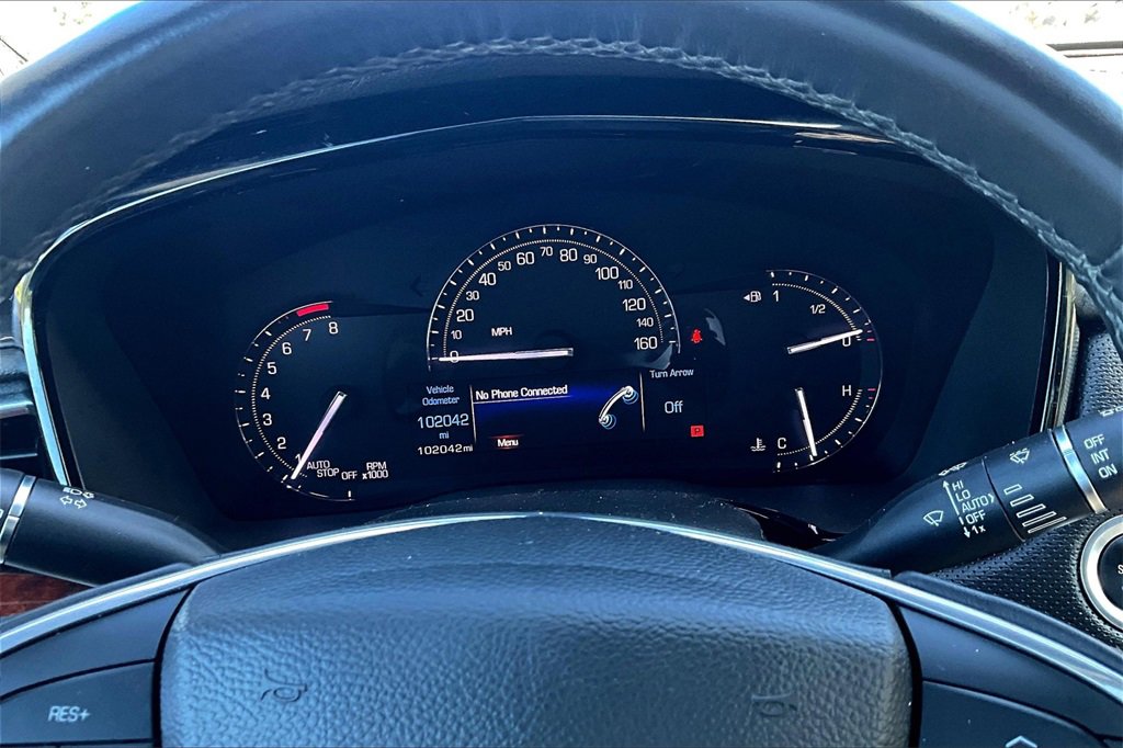 Used 2017 Cadillac XT5 Luxury w/ Driver Awareness Package image 18