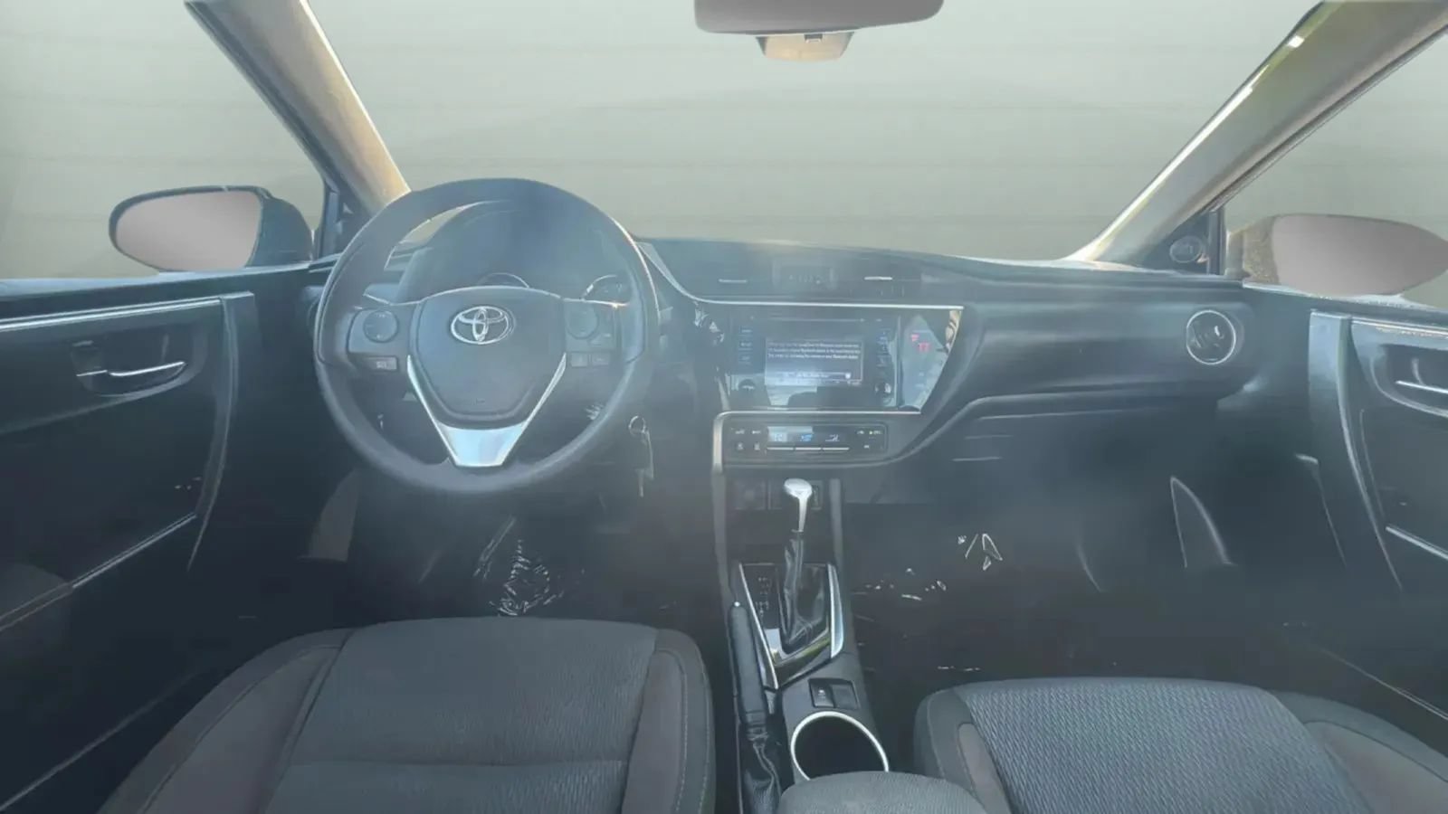 Used 2019 Toyota Corolla LE FWD image 12
