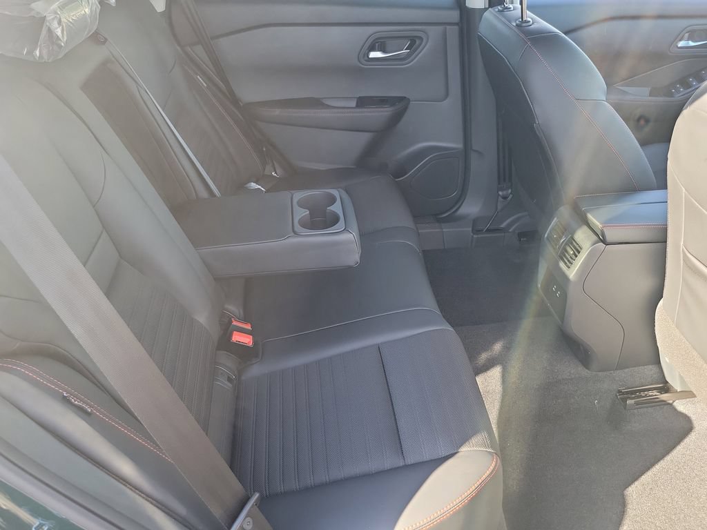 New 2026 Nissan Rogue SV AWD/4WD image 18