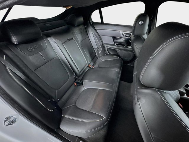 Used 2014 Jaguar XF R-S image 28
