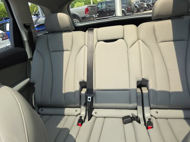 Used 2023 Audi Q7 3.0T Prestige AWD/4WD image 16