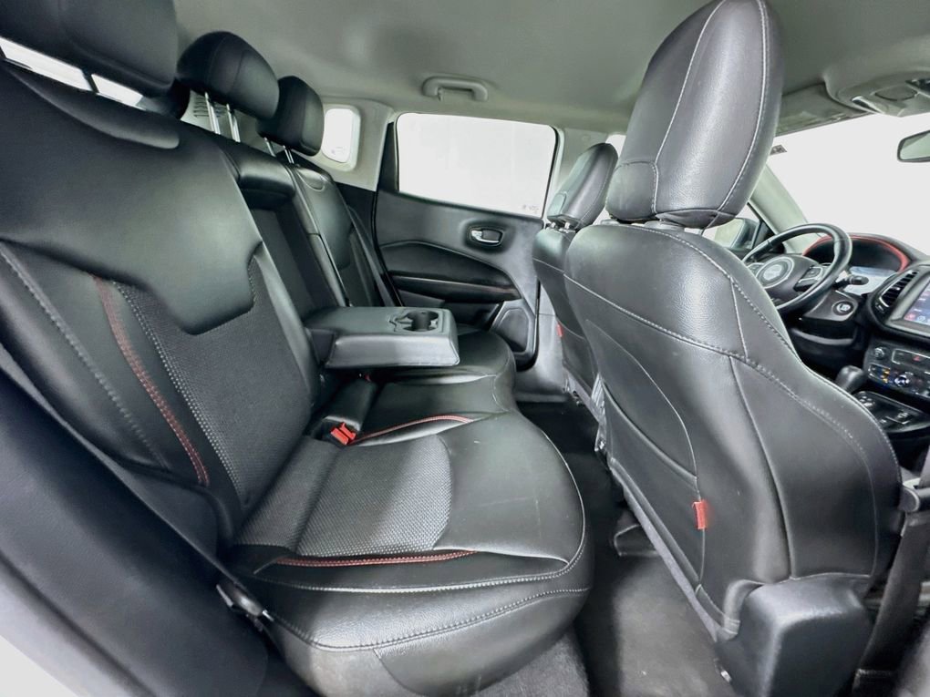 Used 2020 Jeep Compass Trailhawk AWD/4WD image 27