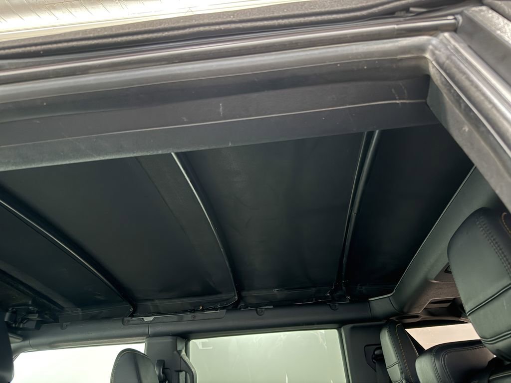 Used 2023 Ford Bronco Badlands image 10