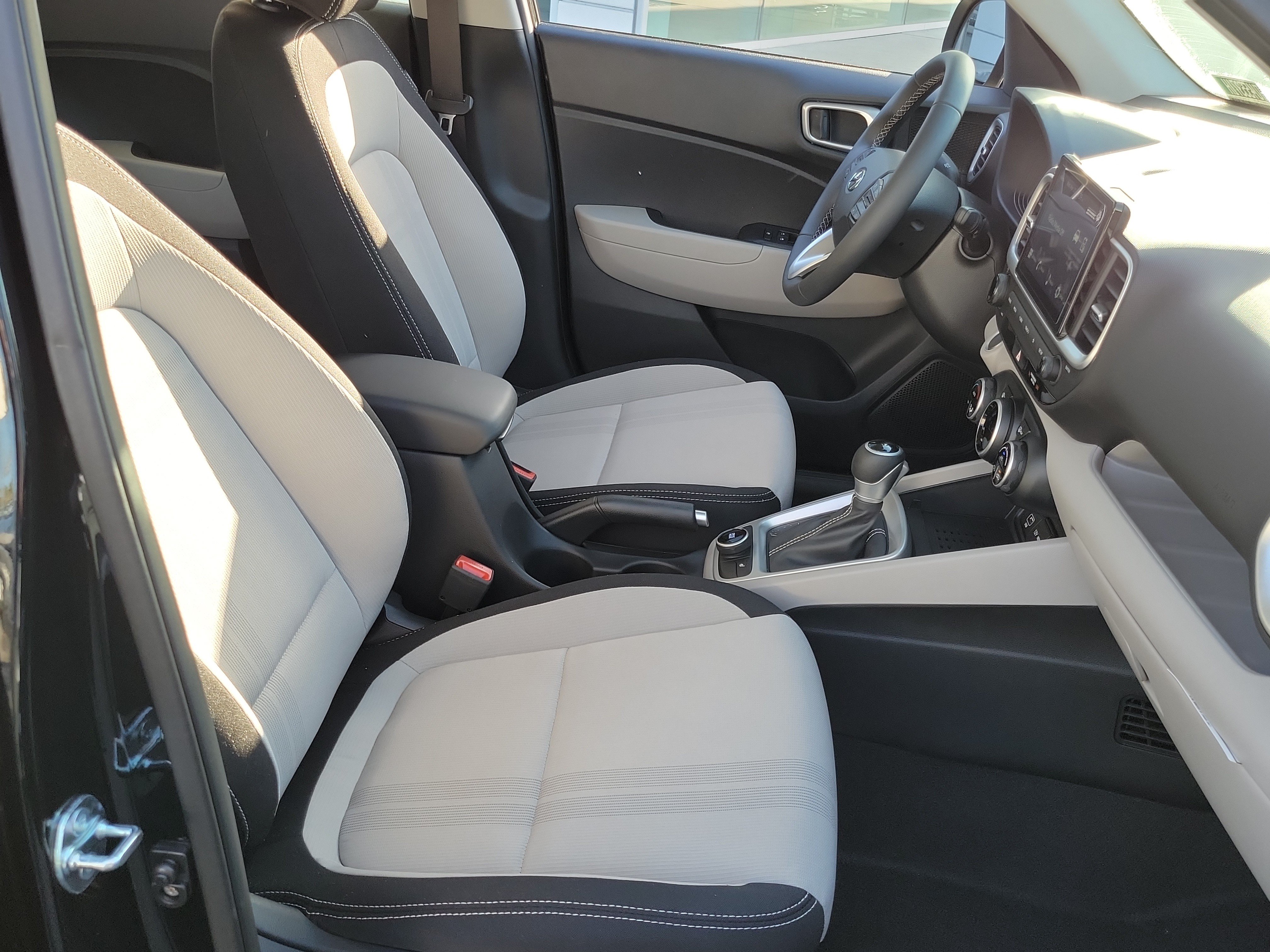 New 2026 Hyundai Venue SEL FWD image 13