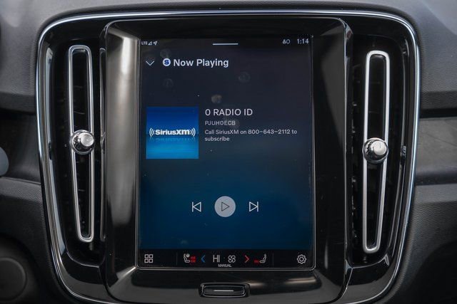 Used 2022 Volvo C40 P8 Recharge Ultimate image 23