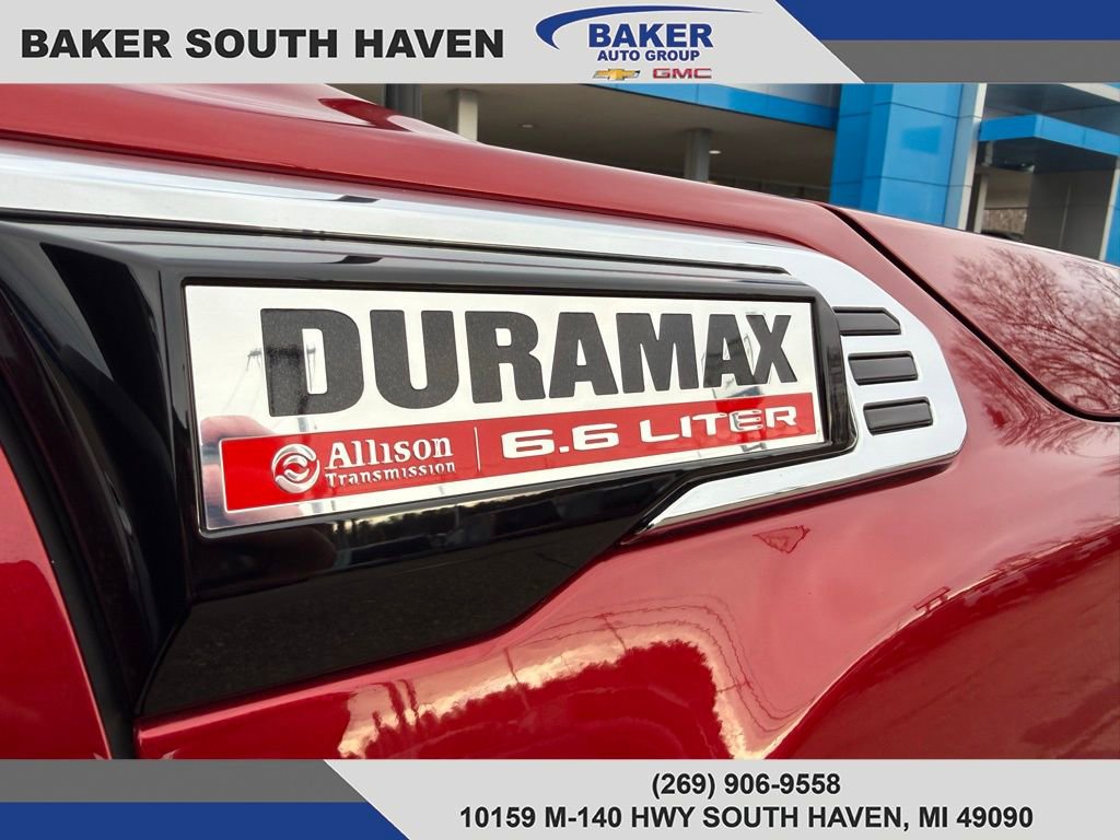 Used 2025 GMC Sierra 2500 SLT w/ SLT Premium Package image 11