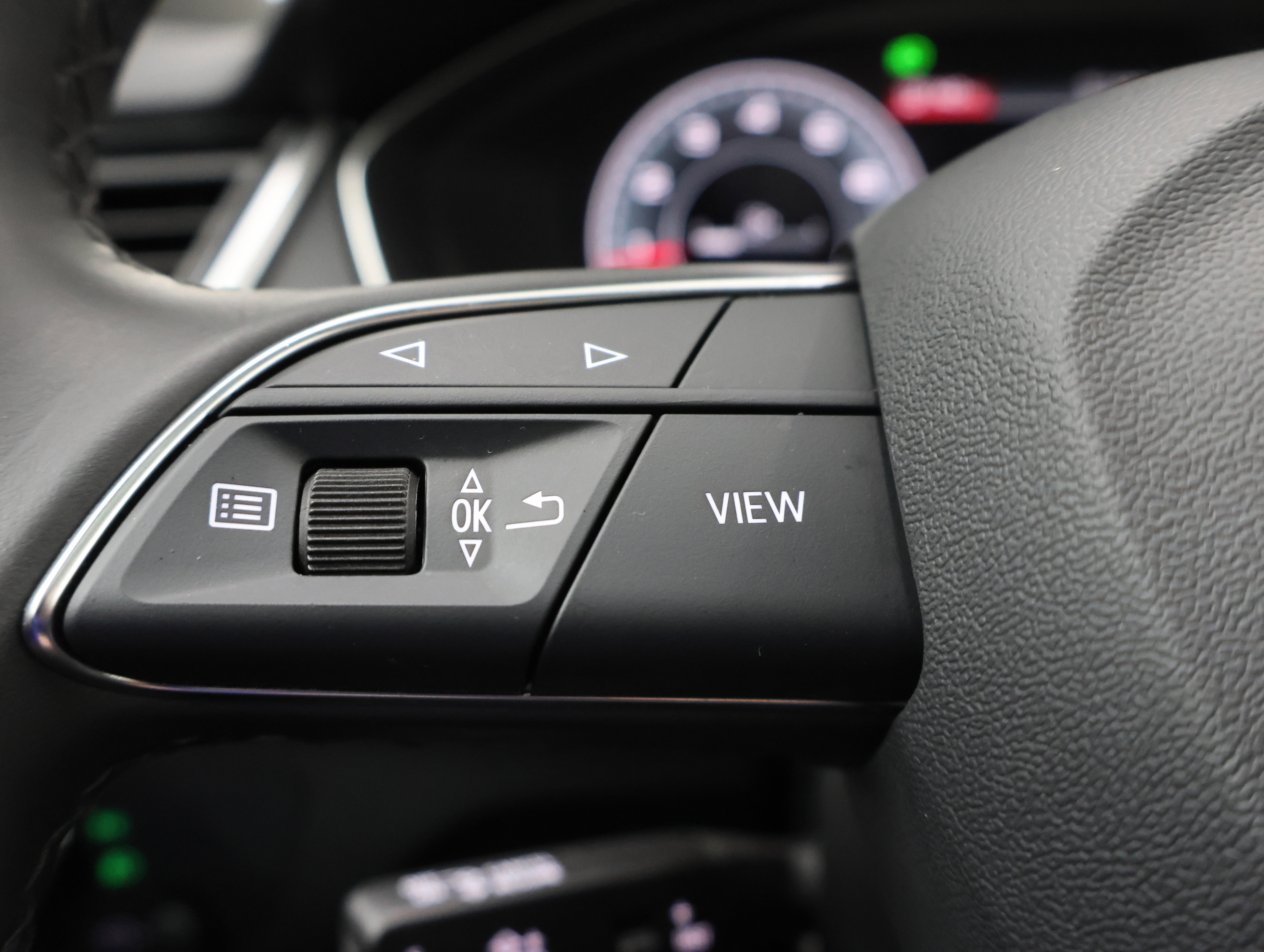 Used 2025 Audi Q5 2.0T Premium image 16