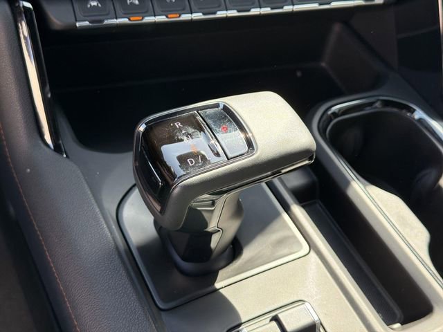 Used 2025 GMC Sierra 1500 AT4 AWD/4WD image 15