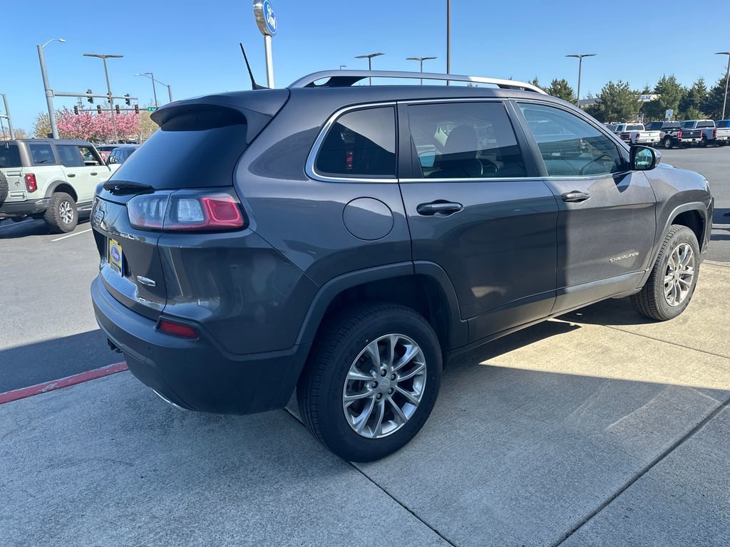 Used 2021 Jeep Cherokee Latitude Lux w/ Sun & Sound Group AWD/4WD image 4