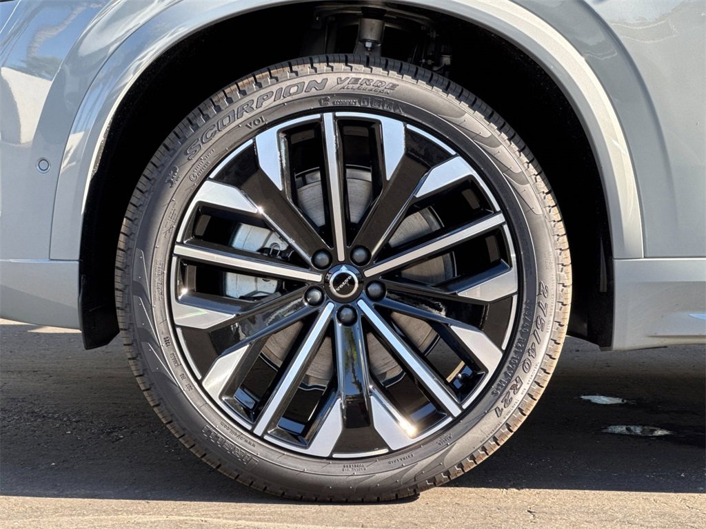 New 2026 Volvo XC90 B6 Ultra image 26