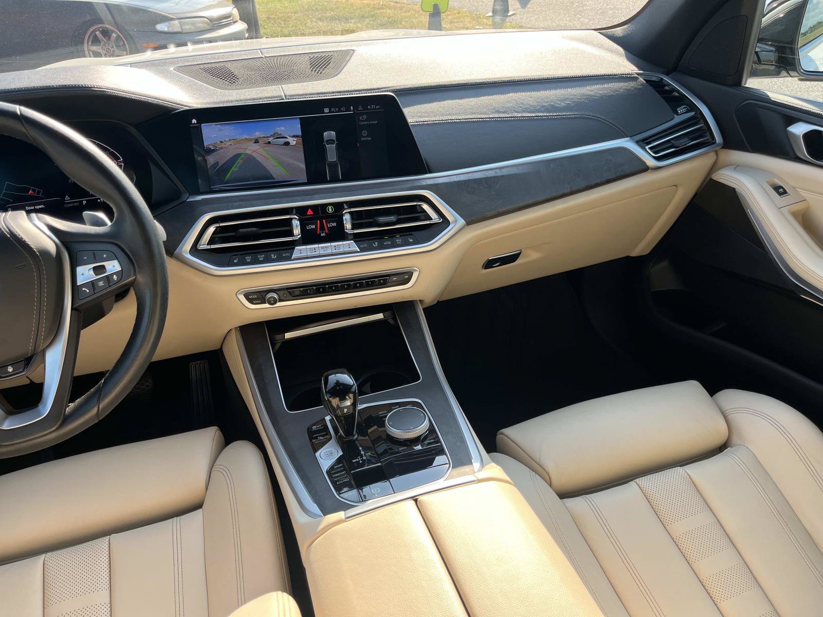 Used 2022 BMW X5 xDrive40i w/ Premium Package AWD/4WD image 18