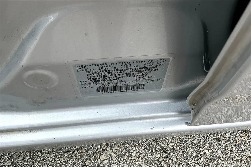 Used 2022 Nissan Versa SV w/ Electronics Package FWD image 30