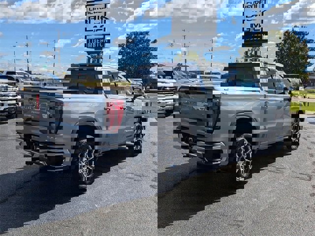 New 2026 GMC Sierra 1500 SLE w/ Preferred Package image 3