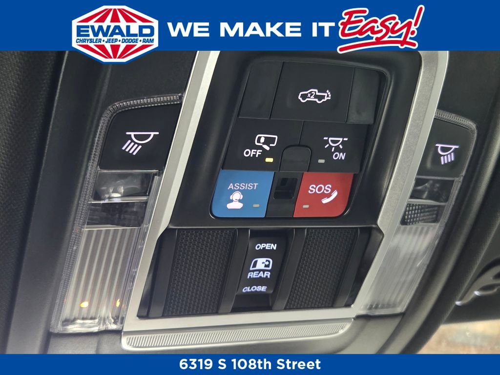 New 2026 RAM 1500 4x4 Crew Cab image 23