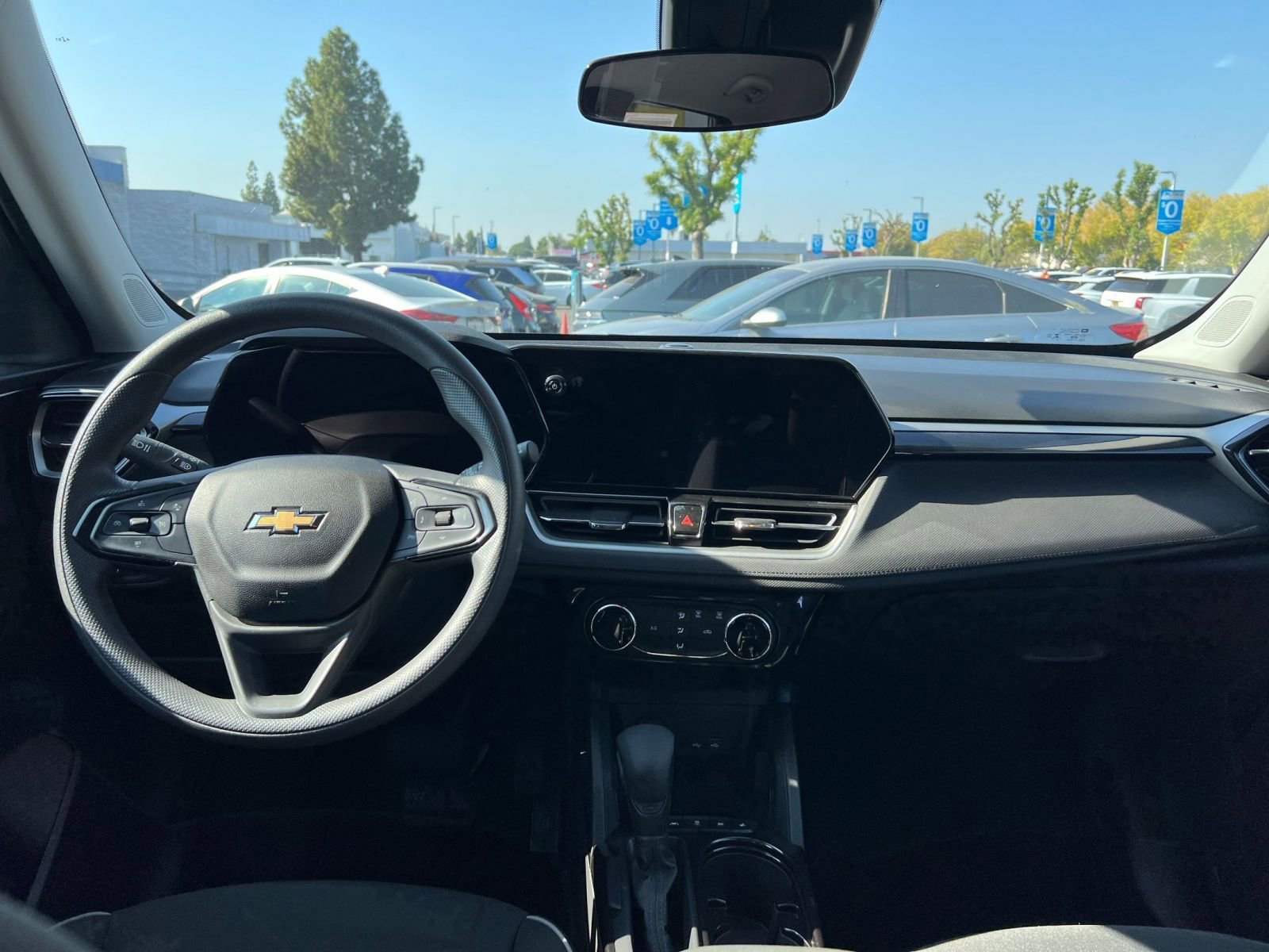 Used 2025 Chevrolet TrailBlazer LT image 31