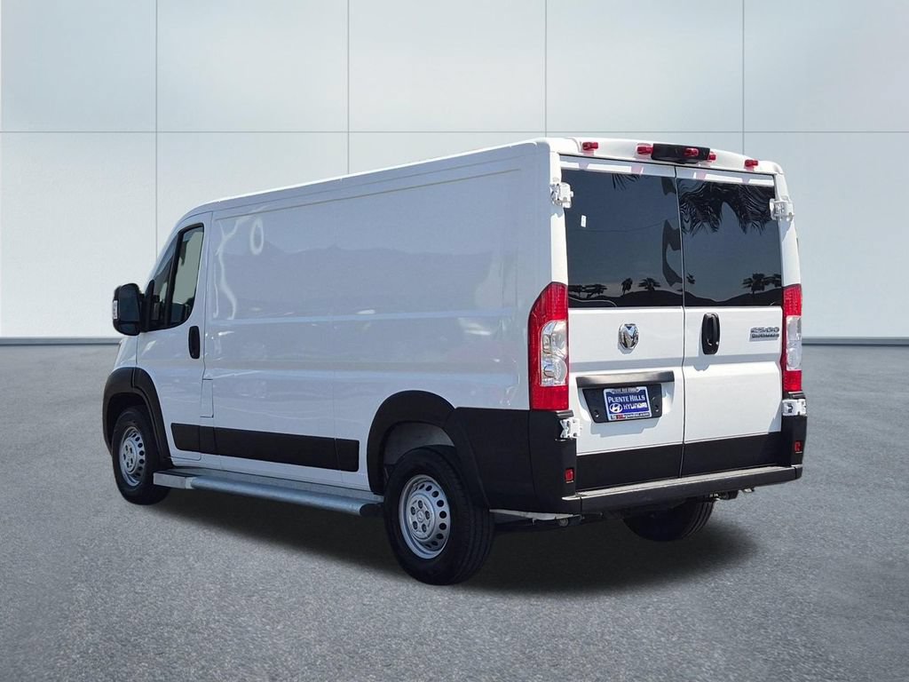 Used 2025 RAM ProMaster 2500 w/ U-Haul Equipment Group FWD image 4