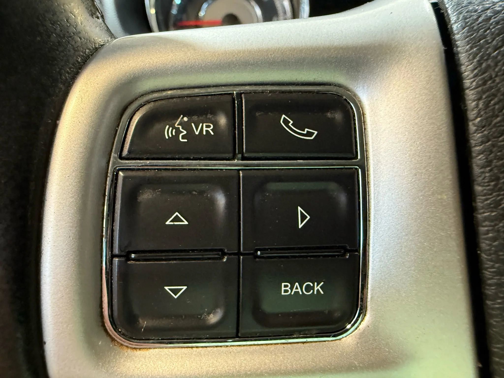 Used 2014 Chrysler Town & Country Touring-L w/ Driver Convenience Group image 13