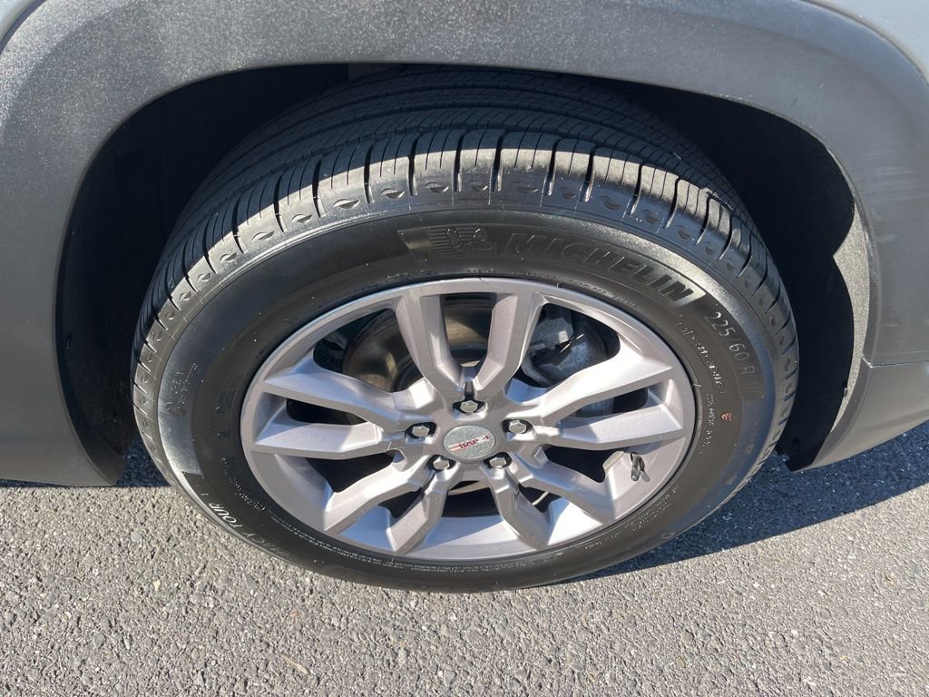 Used 2024 GMC Terrain SLT image 6