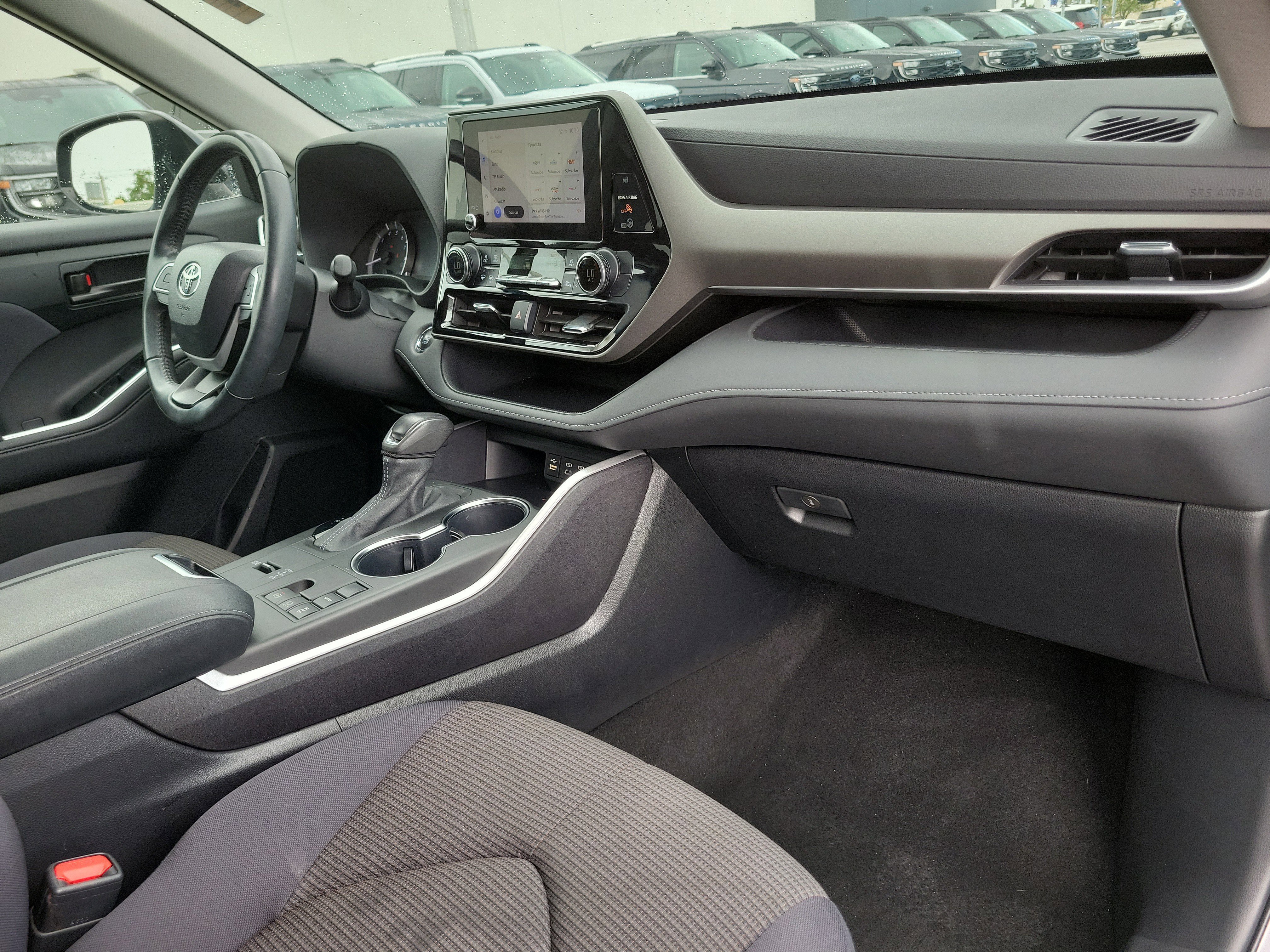 Used 2023 Toyota Highlander LE FWD image 20