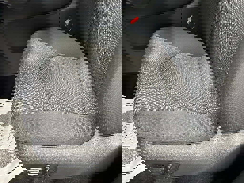 Used 2025 Toyota Grand Highlander AWD image 13