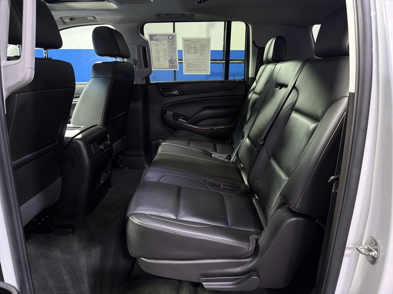 Used 2018 GMC Yukon XL SLT w/ Open Road Package AWD/4WD image 28