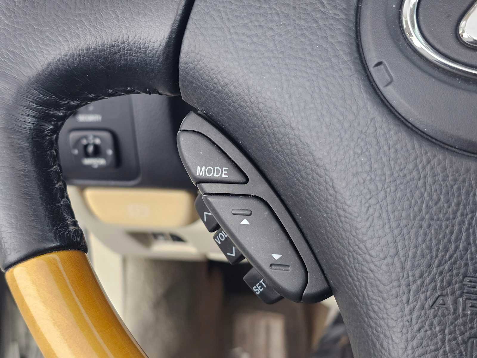 Used 2005 Lexus SC 430 Convertible image 24