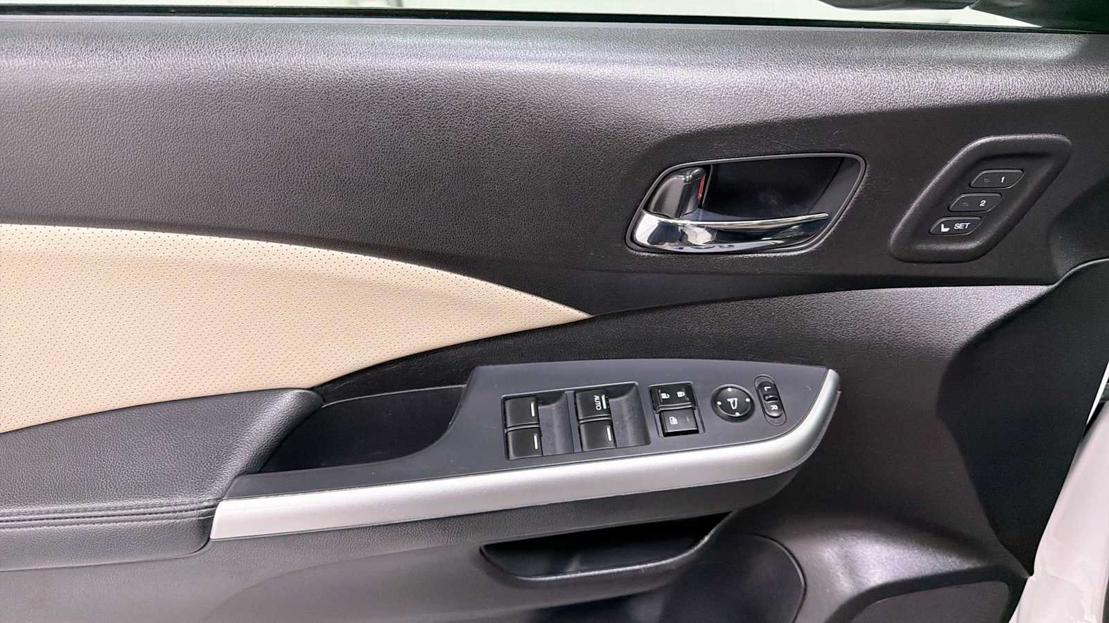 Used 2015 Honda CR-V Touring image 15