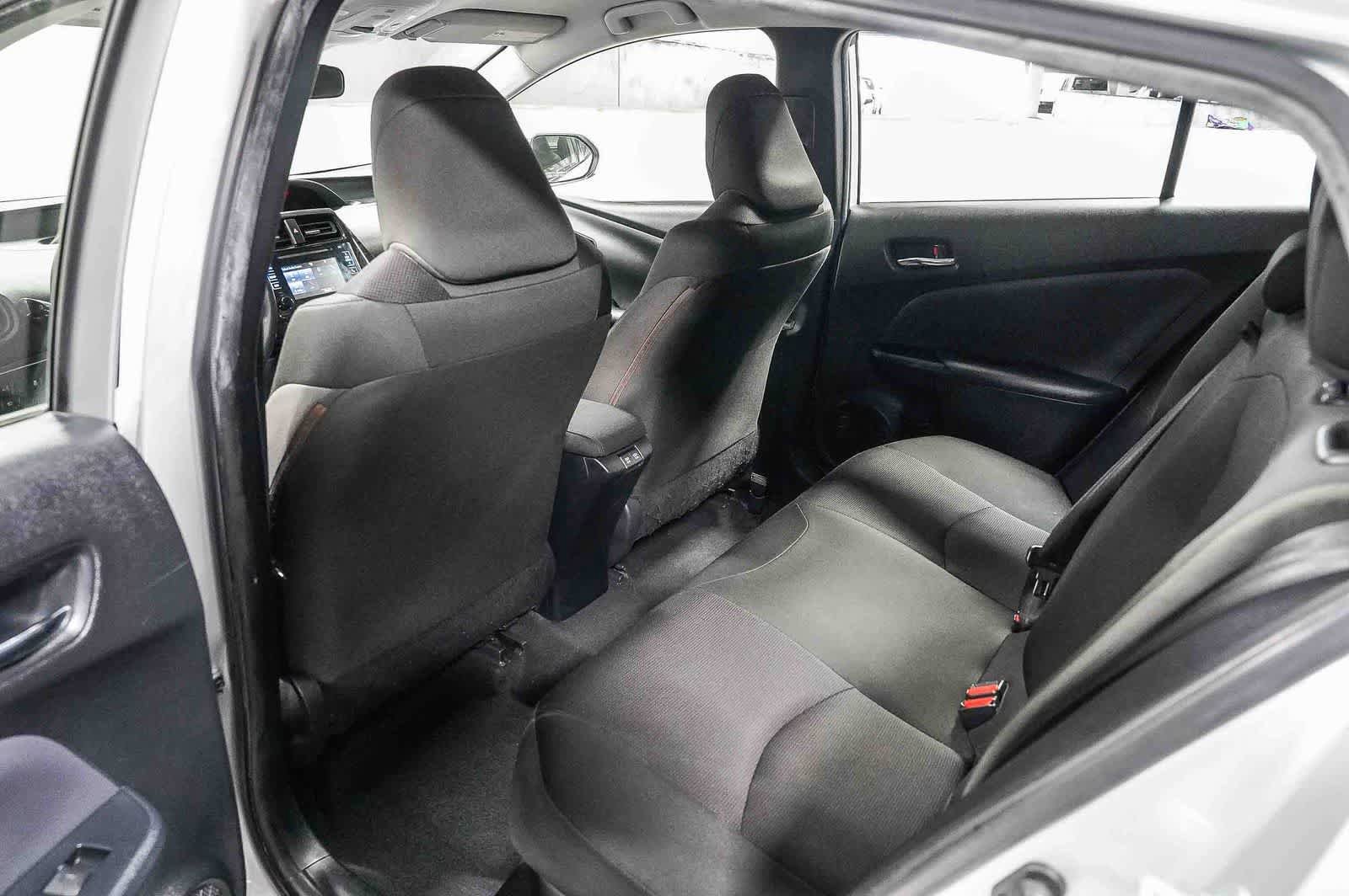 Certified 2019 Toyota Prius L Eco FWD image 19