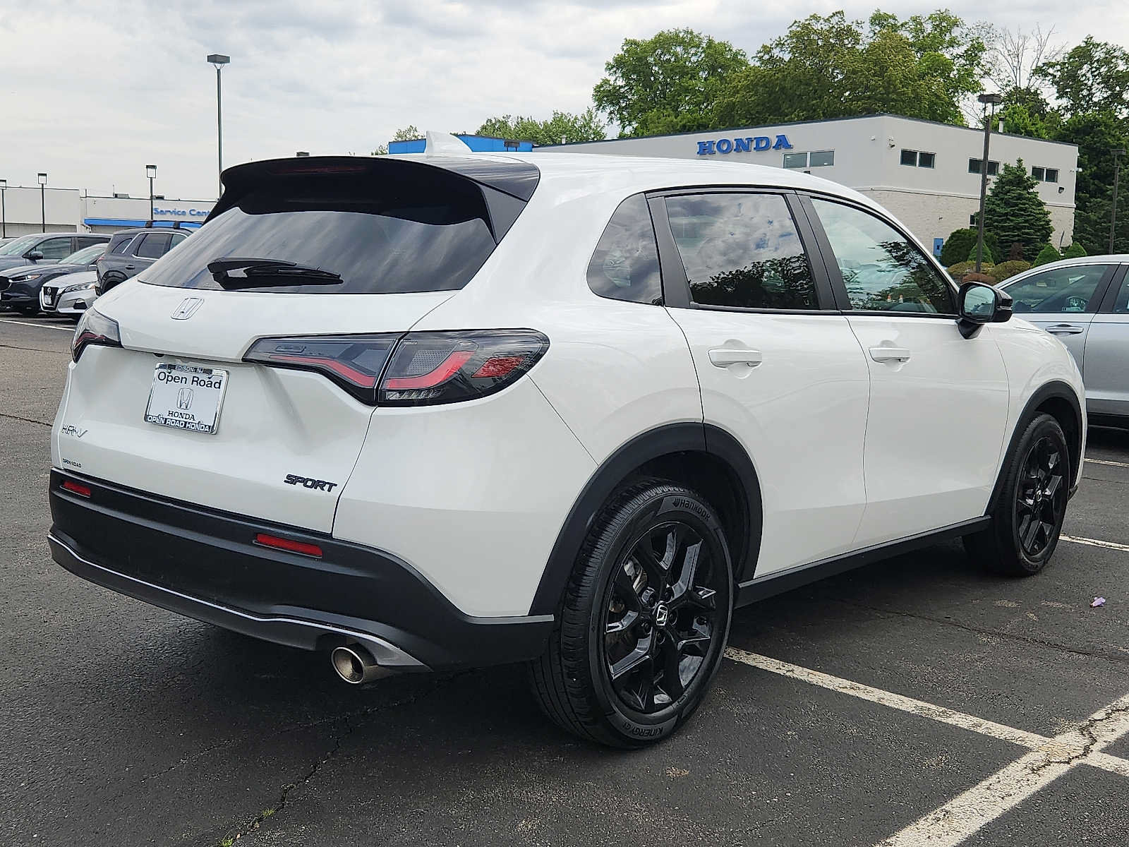 Certified 2025 Honda HR-V Sport image 6